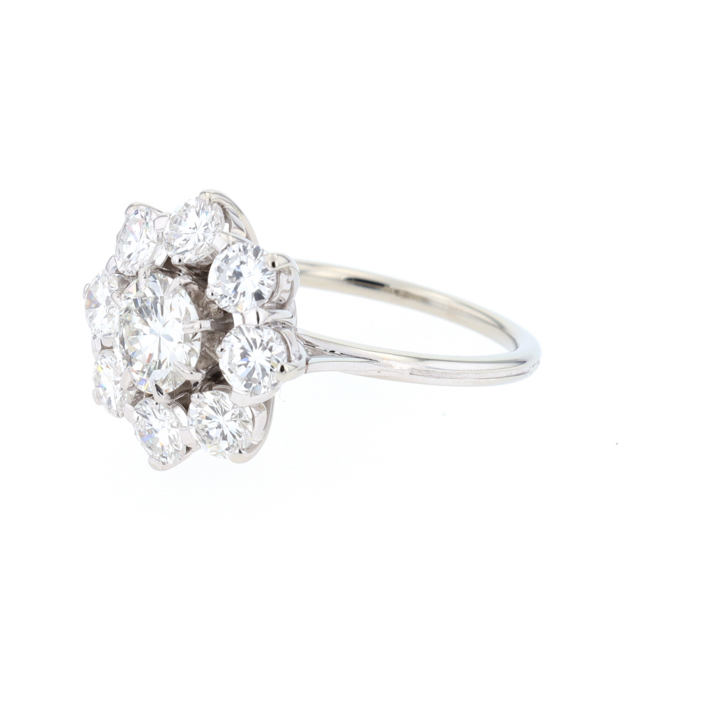 Bague Marguerite en or blanc, platine et diamants