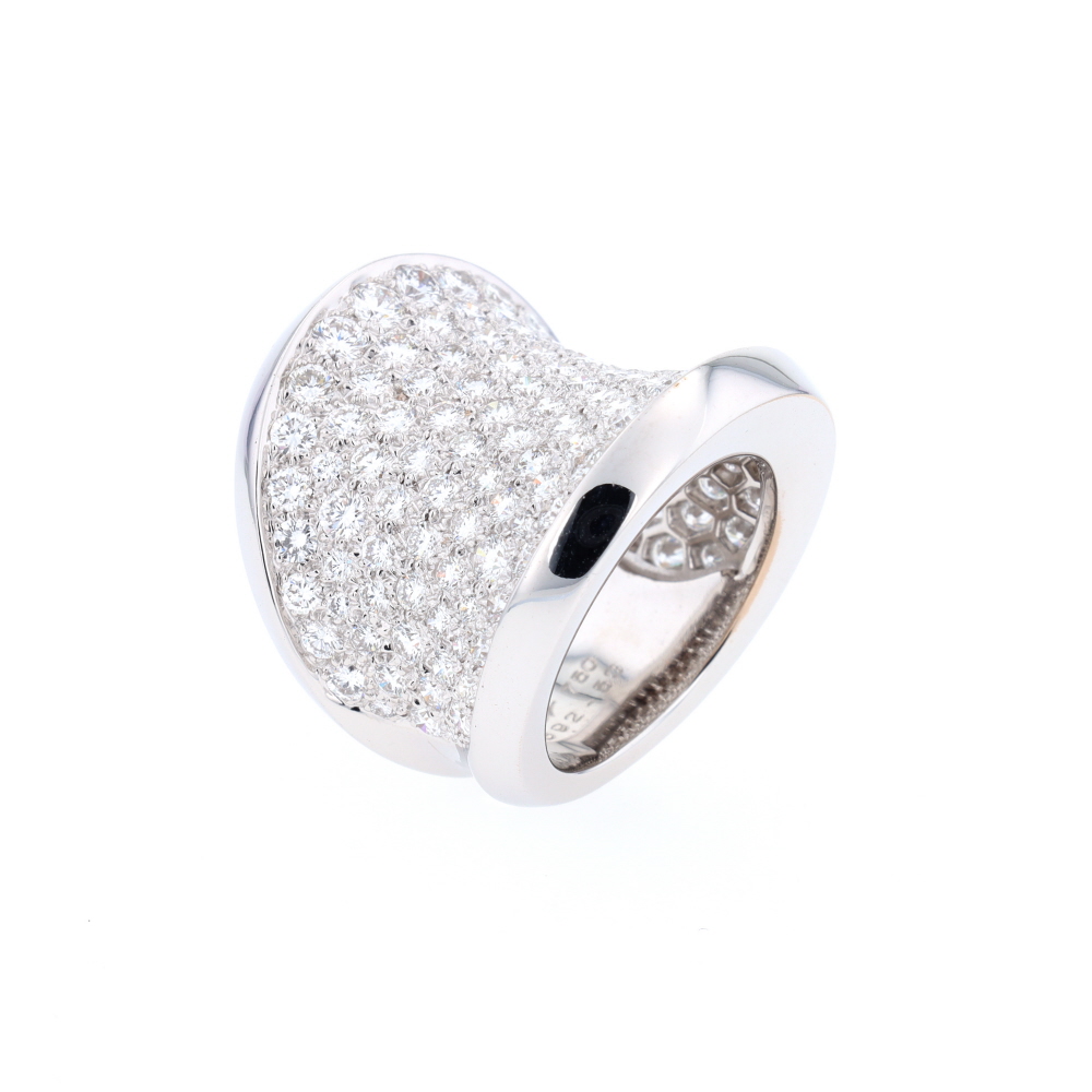 Bague Cartier en or blanc et diamants