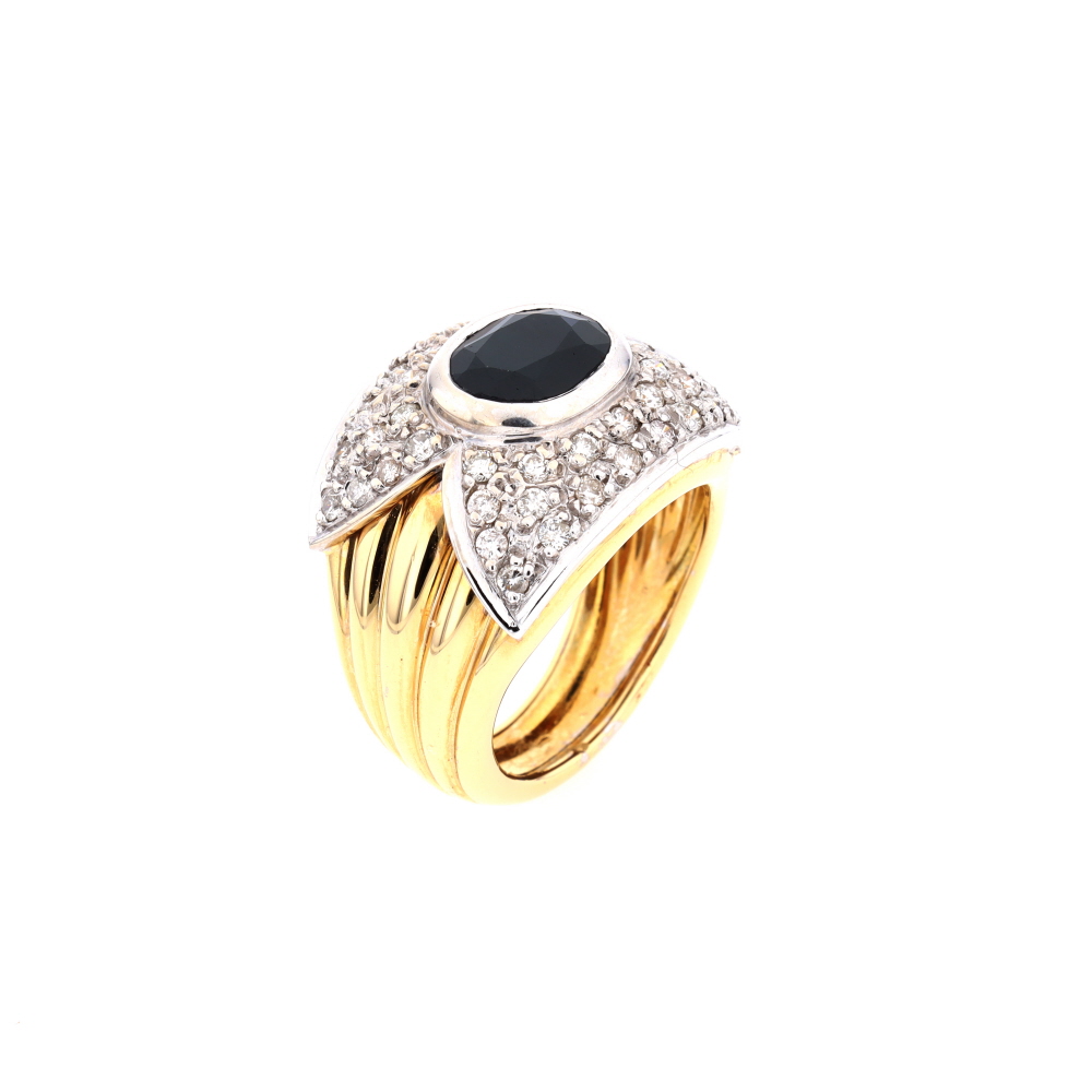 Bague en or jaune, saphir et diamants