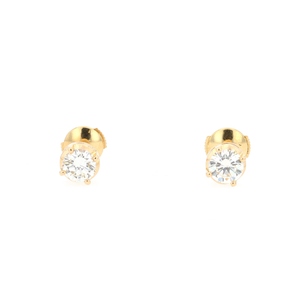 Puces d\'oreilles en or jaune et diamants