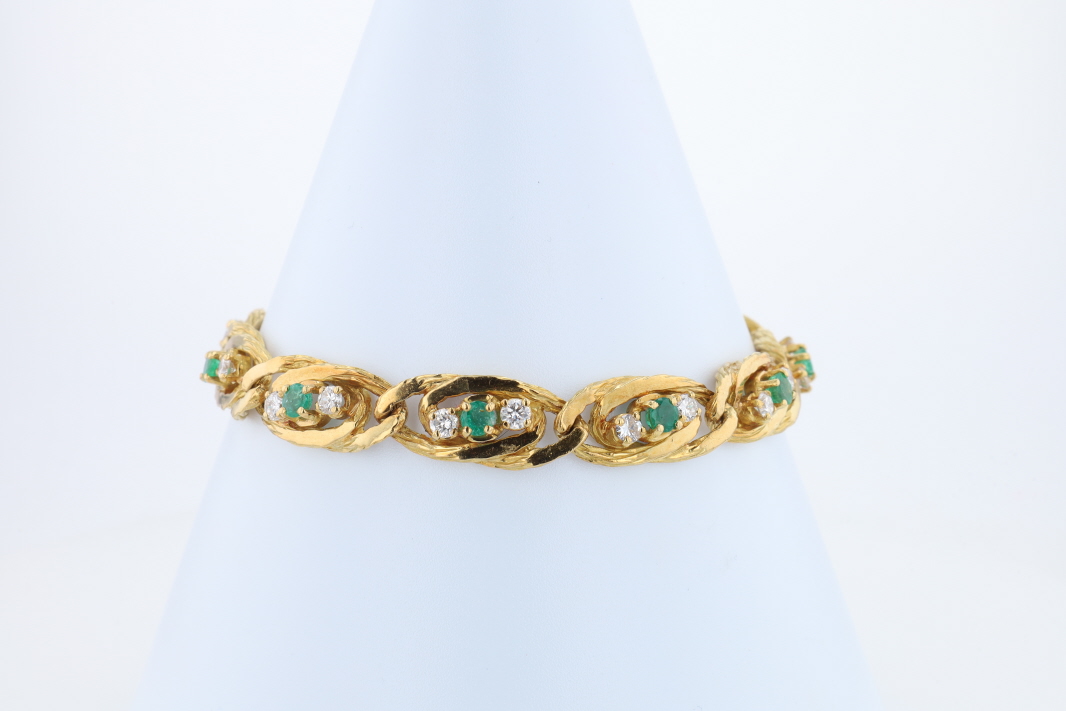 Bracelets Vintage en or jaune émeraudes et diamants